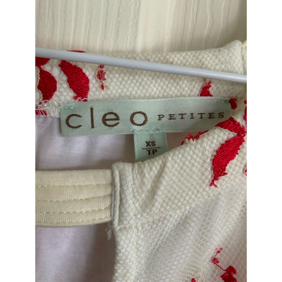Cleo Petites Lacey Top Women's XS White and Red - Picture 3 of 3
